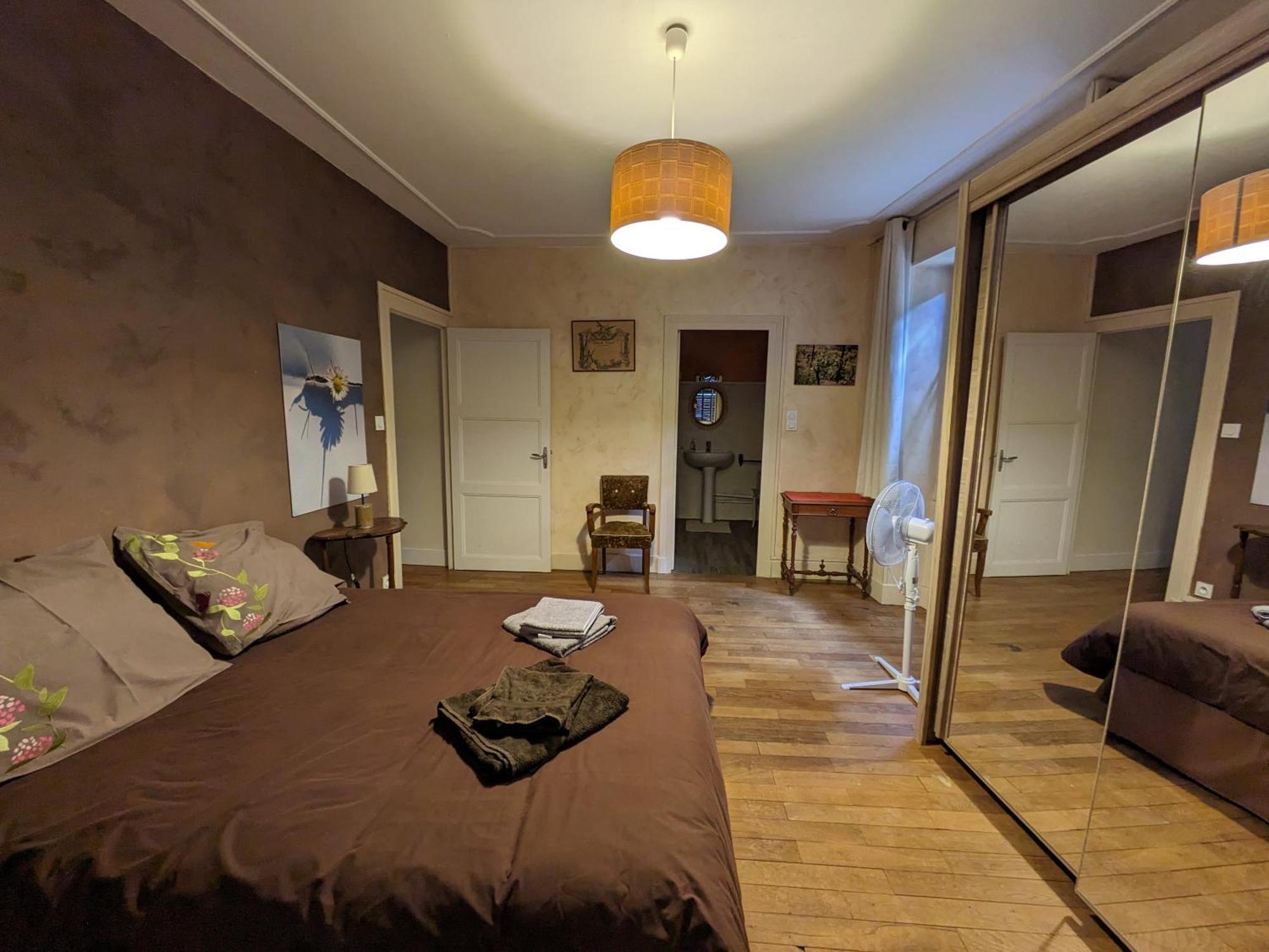 Gîte Pierre et Marie Mellecey Extérieur photo
